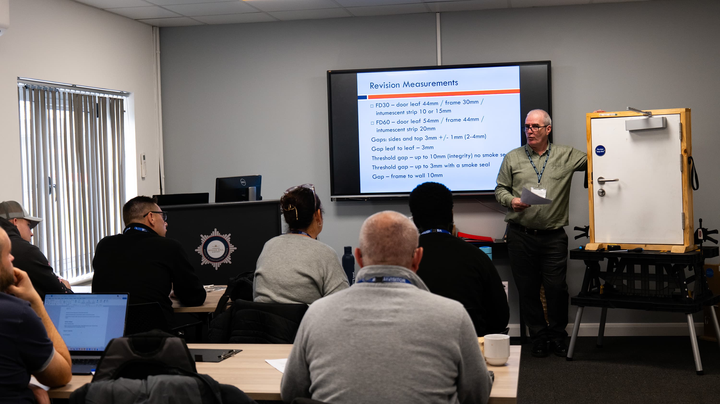 Fire door defect identification